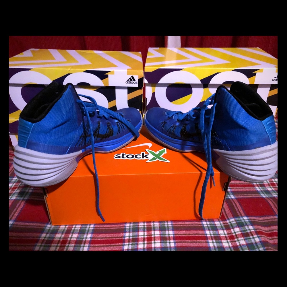 Nike HyperDunk Basketball Shoes! (US Size 8)